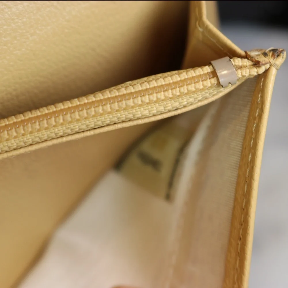 Chanel Porte Monnaie Tan Leather Wallet with Gold Tone CC Logo EUC